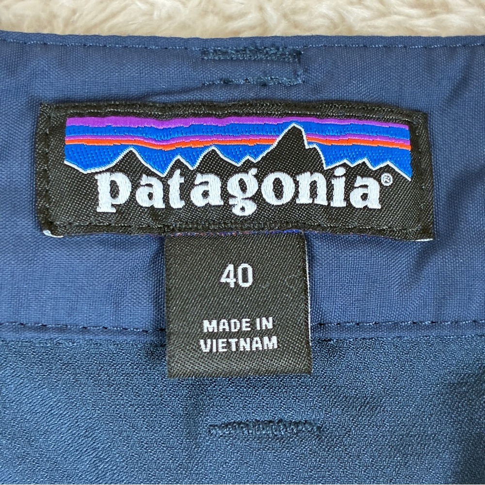 Patagonia Mens Altvia Trail Shorts 40 Blue Stretch Gorpcore Outdoor Utility Hike - Picture 3 of 14